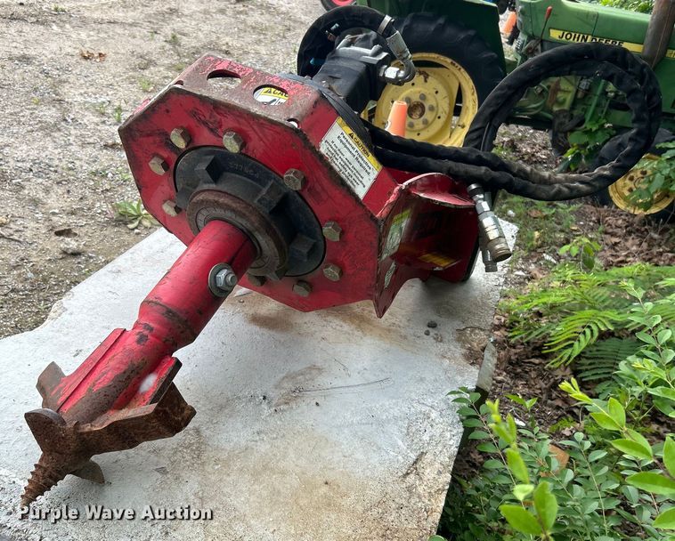 image for item NB9422 Fecon SHX22CL-10-18-HO compact utility loader stump grinder