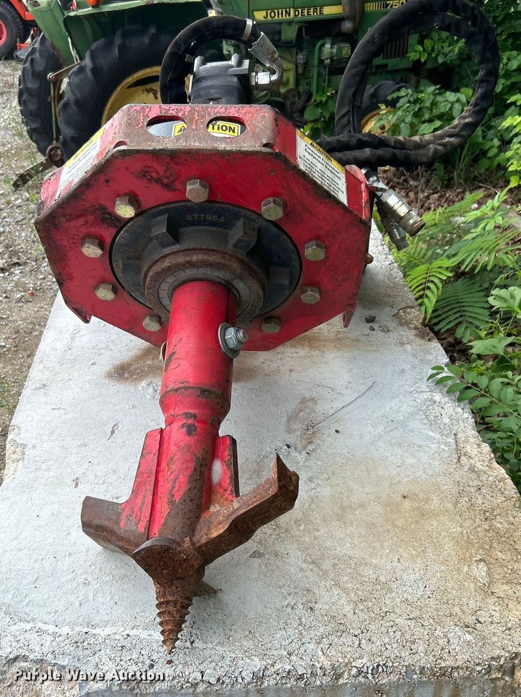 image for item NB9422 Fecon SHX22CL-10-18-HO compact utility loader stump grinder