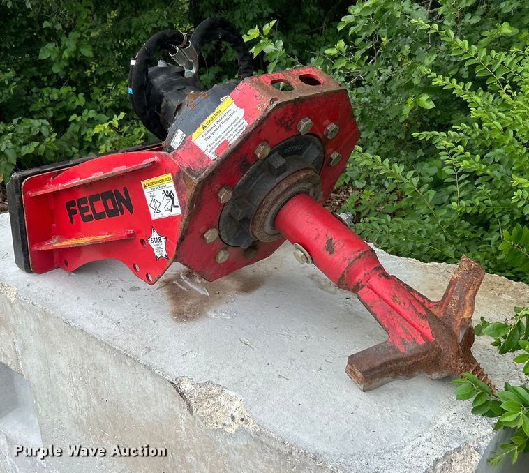 image for item NB9422 Fecon SHX22CL-10-18-HO compact utility loader stump grinder