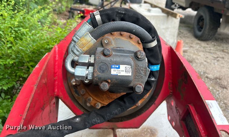 image for item NB9422 Fecon SHX22CL-10-18-HO compact utility loader stump grinder