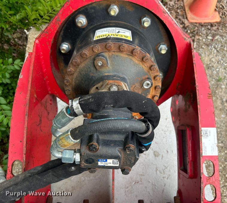 image for item NB9422 Fecon SHX22CL-10-18-HO compact utility loader stump grinder