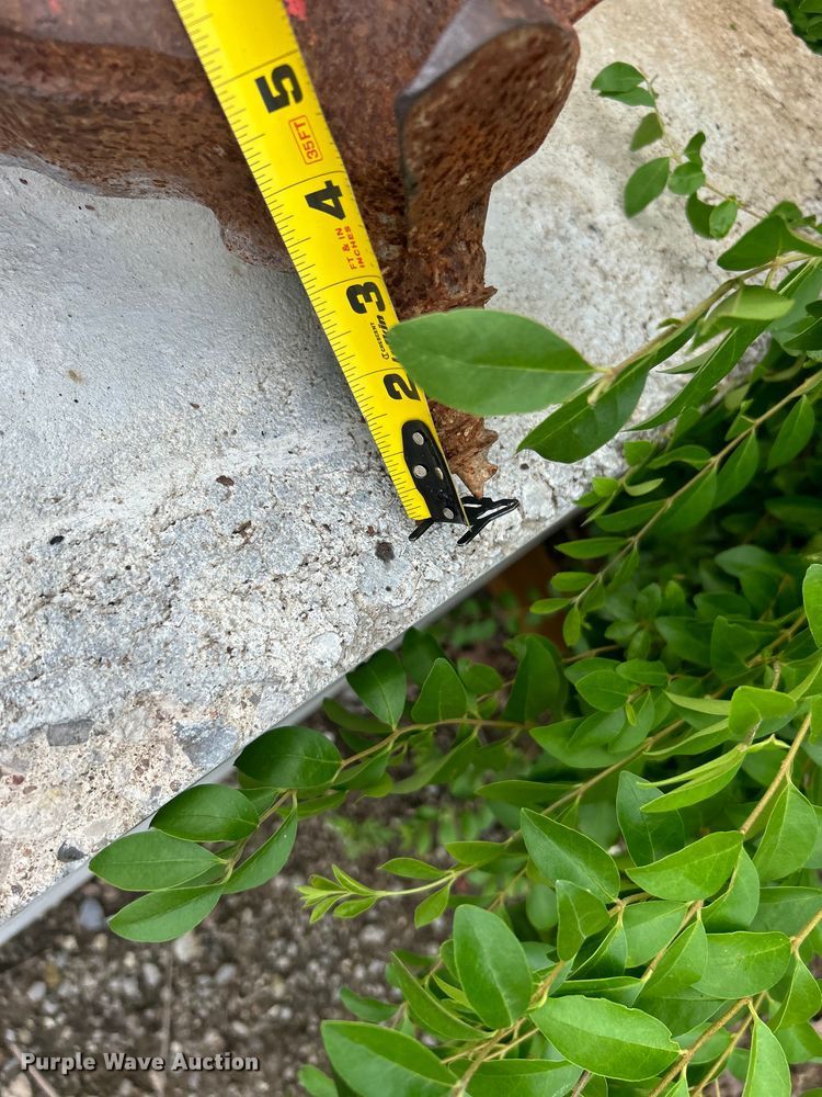 image for item NB9422 Fecon SHX22CL-10-18-HO compact utility loader stump grinder