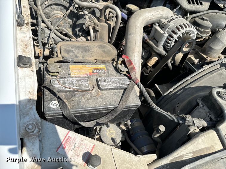 image for item ND9334 2006 Ford F350 Super Duty XL utility bed pickup truck