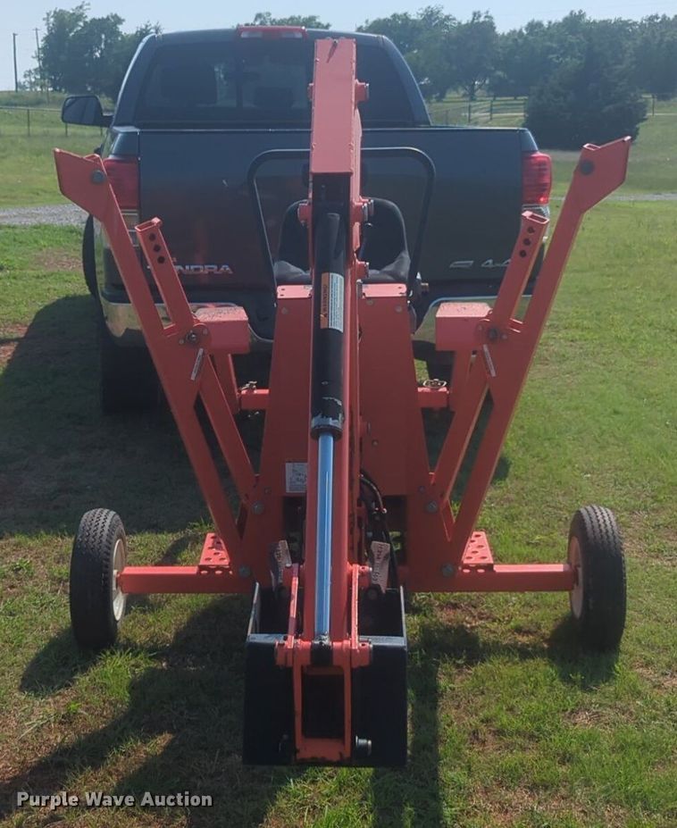 image for item NG9761 DR backhoe