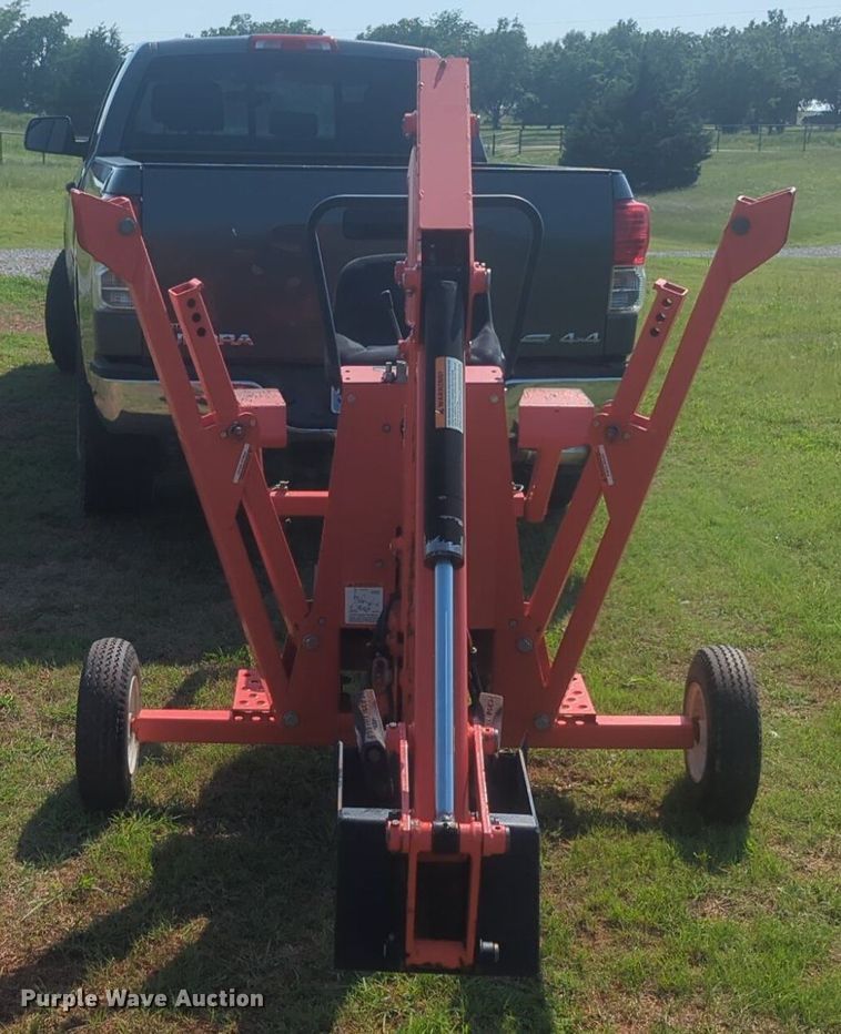 image for item NG9761 DR backhoe