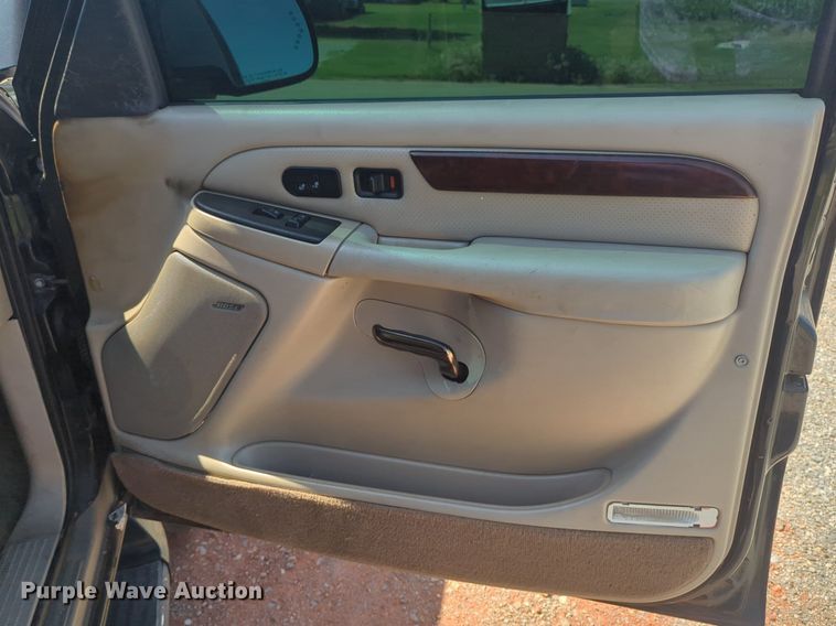 image for item NG9785 2006 Cadallic Escalade SUV