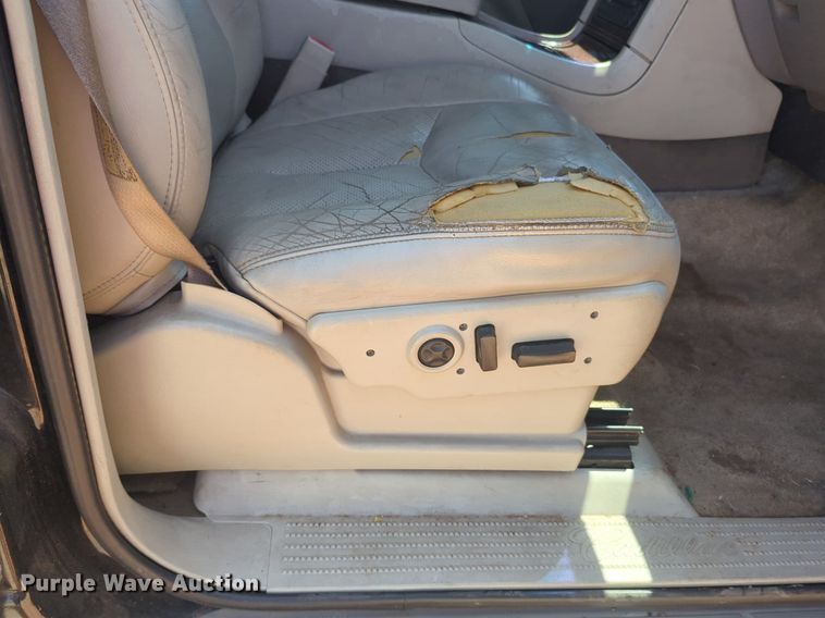 image for item NG9785 2006 Cadallic Escalade SUV