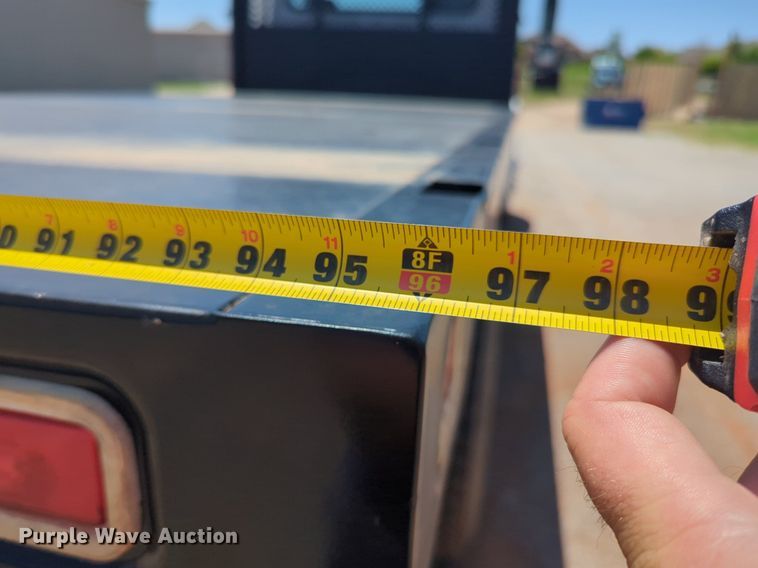 image for item NG9803 2016 Freightliner flatbed truck