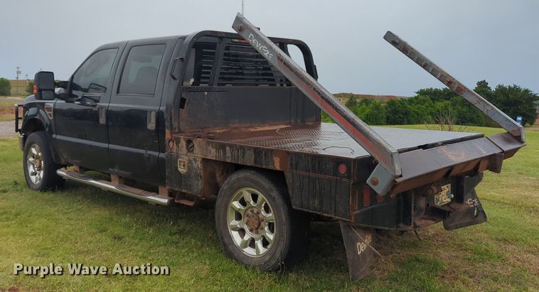 image for item NG9863 2008 Ford F250 Super Duty Crew Cab bale bed pickup truck