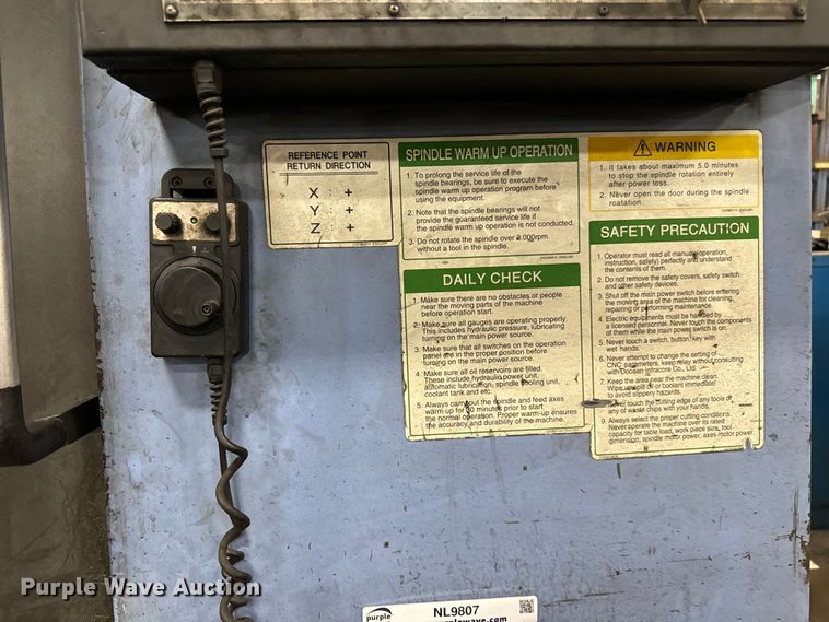 image for item NL9807 2007 Doosan MV3016LD vertical machining center