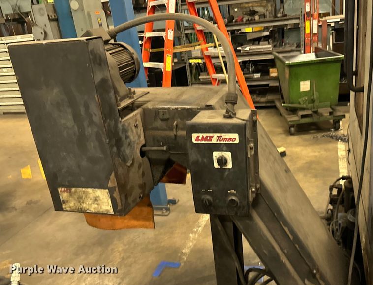 image for item NL9807 2007 Doosan MV3016LD vertical machining center