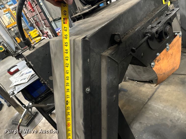 image for item NL9807 2007 Doosan MV3016LD vertical machining center