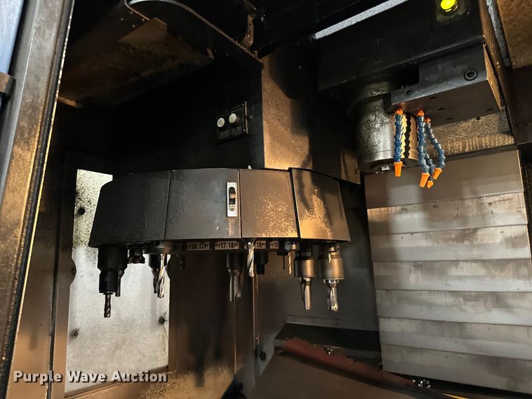 image for item NL9807 2007 Doosan MV3016LD vertical machining center