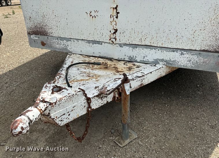 image for item NL9849 1989 W-W enclosed cargo trailer