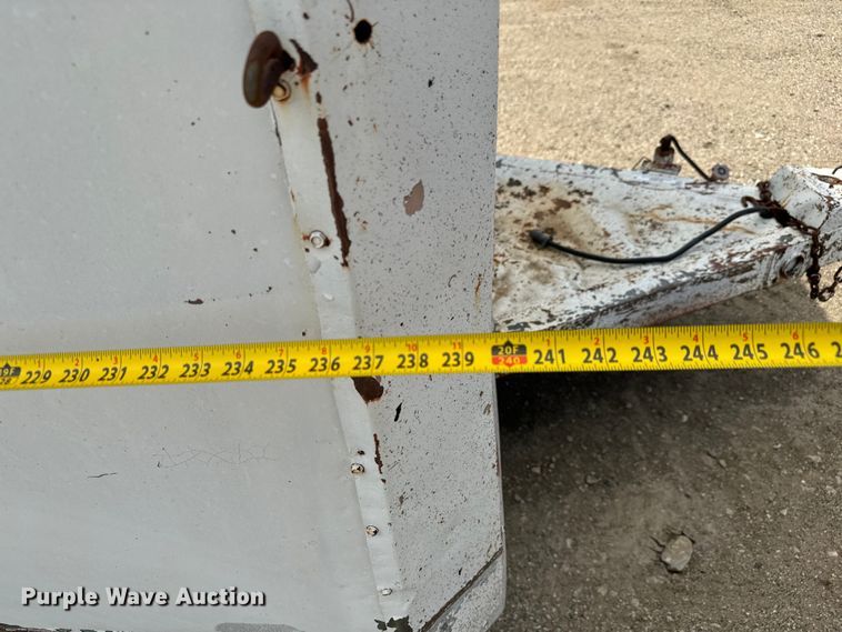 image for item NL9849 1989 W-W enclosed cargo trailer