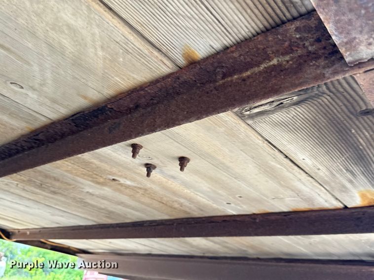 image for item NL9849 1989 W-W enclosed cargo trailer