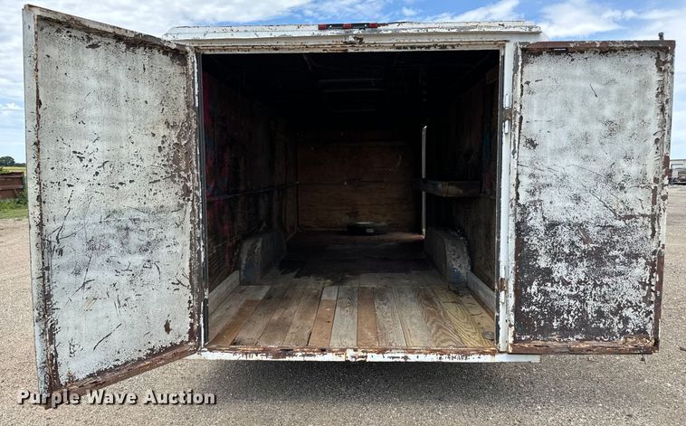 image for item NL9849 1989 W-W enclosed cargo trailer