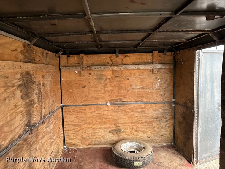 image for item NL9849 1989 W-W enclosed cargo trailer