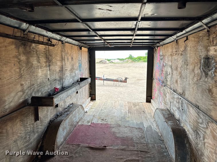 image for item NL9849 1989 W-W enclosed cargo trailer