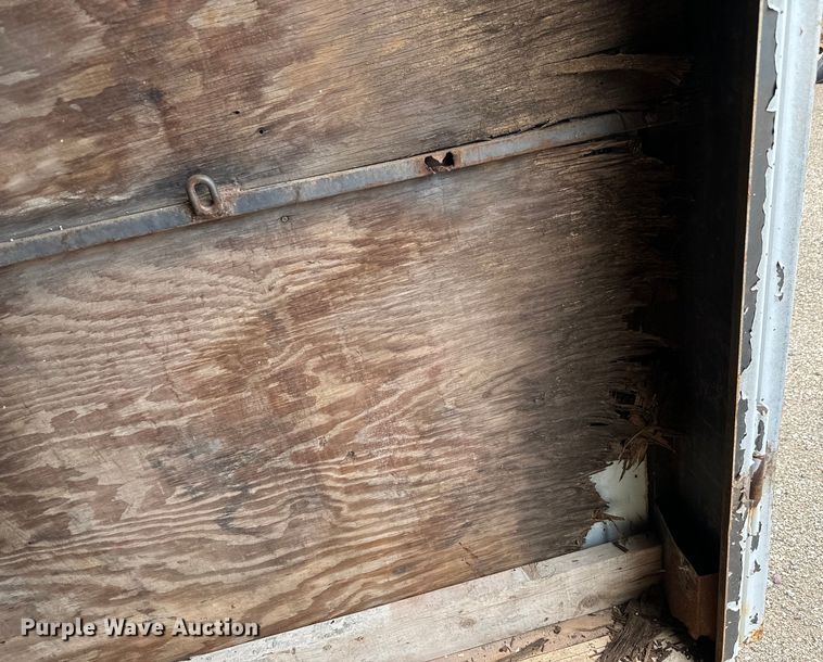 image for item NL9849 1989 W-W enclosed cargo trailer