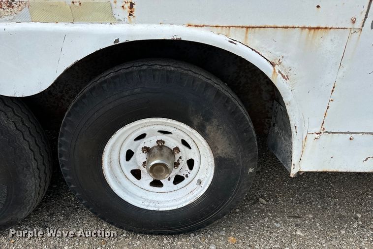 image for item NL9849 1989 W-W enclosed cargo trailer