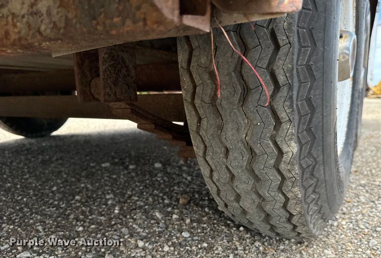 image for item NL9849 1989 W-W enclosed cargo trailer