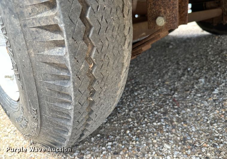 image for item NL9849 1989 W-W enclosed cargo trailer