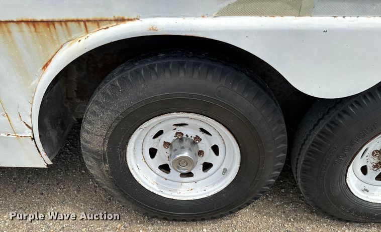 image for item NL9849 1989 W-W enclosed cargo trailer