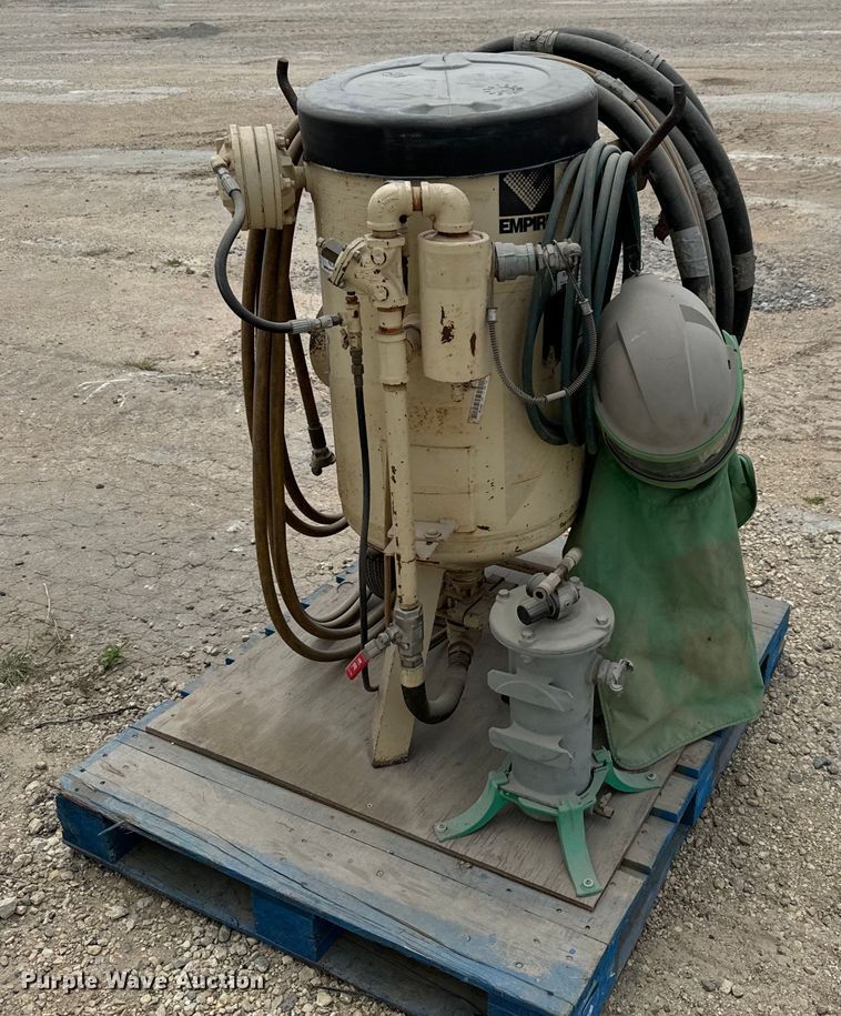 image for item NL9851 Empire Super-P350-6P abrasive blaster