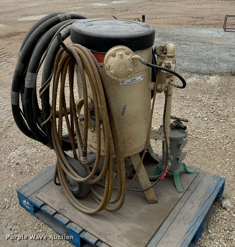 image for item NL9851 Empire Super-P350-6P abrasive blaster