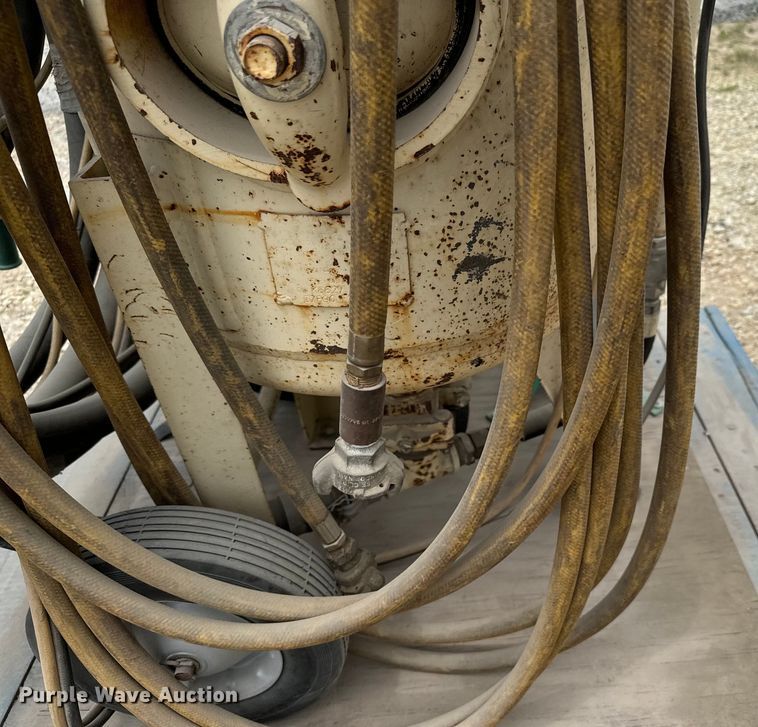 image for item NL9851 Empire Super-P350-6P abrasive blaster