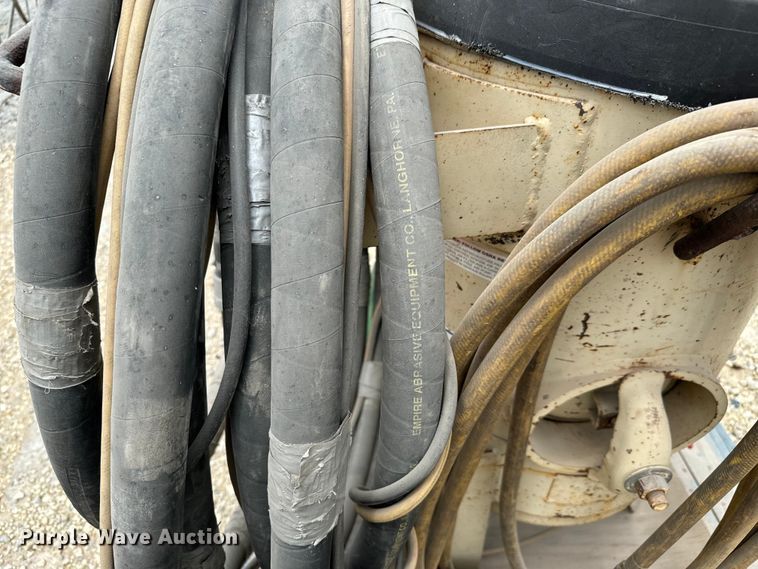 image for item NL9851 Empire Super-P350-6P abrasive blaster