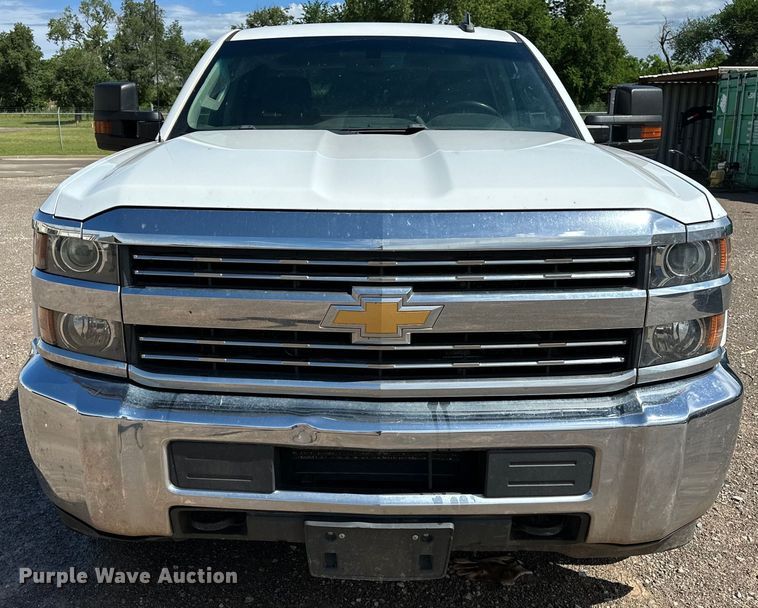 image for item NR9912 2016 Chevrolet  Silverado 2500HD Crew Cab pickup truck