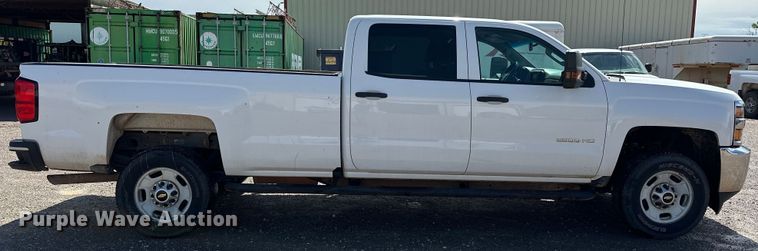 image for item NR9912 2016 Chevrolet  Silverado 2500HD Crew Cab pickup truck