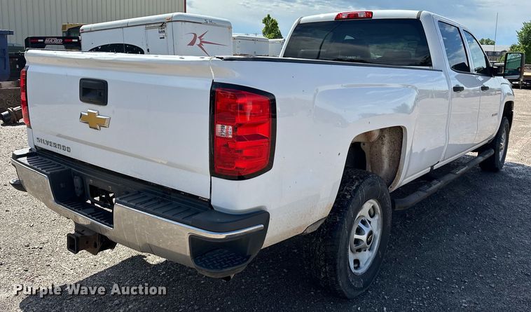 image for item NR9912 2016 Chevrolet  Silverado 2500HD Crew Cab pickup truck
