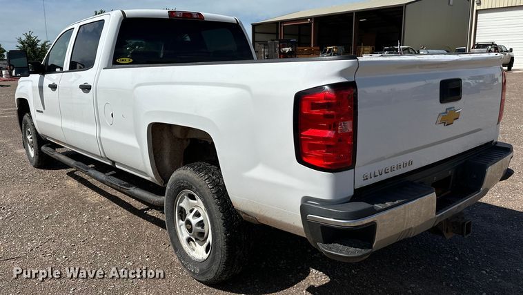 image for item NR9912 2016 Chevrolet  Silverado 2500HD Crew Cab pickup truck