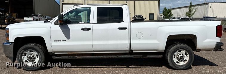 image for item NR9912 2016 Chevrolet  Silverado 2500HD Crew Cab pickup truck