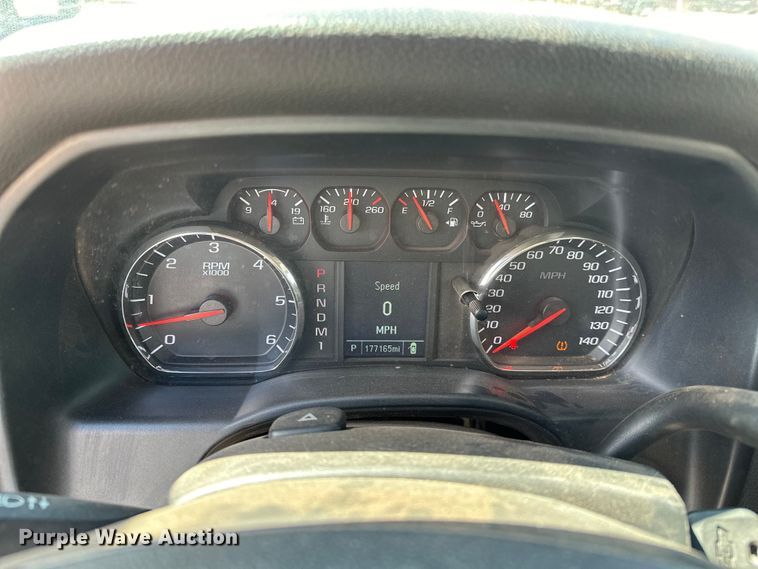 image for item NR9912 2016 Chevrolet  Silverado 2500HD Crew Cab pickup truck