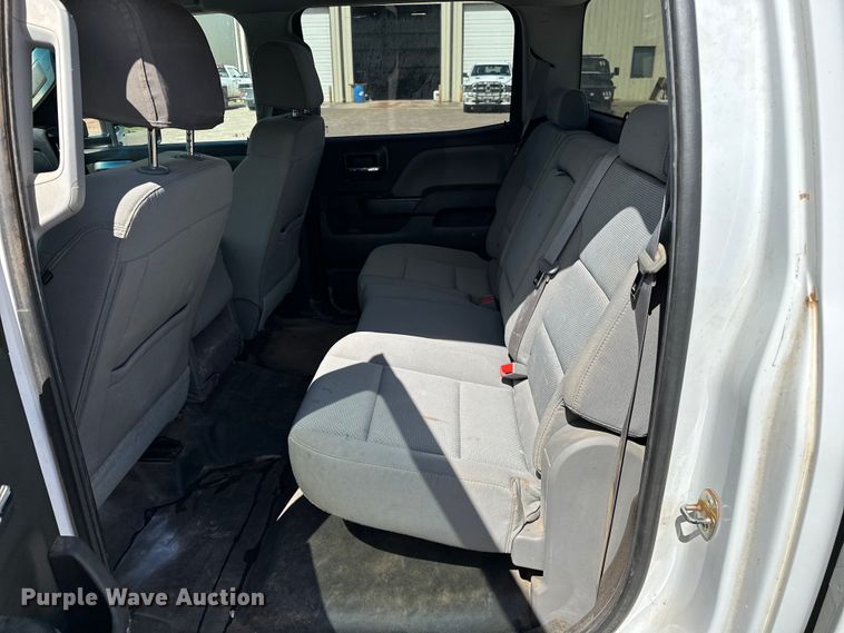 image for item NR9912 2016 Chevrolet  Silverado 2500HD Crew Cab pickup truck