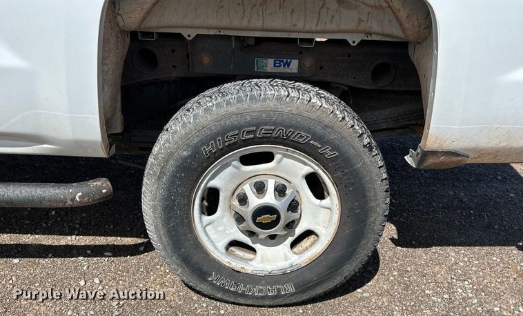 image for item NR9912 2016 Chevrolet  Silverado 2500HD Crew Cab pickup truck