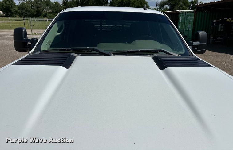 image for item NR9914 2013 Chevrolet  Silverado 2500HD Crew Cab pickup truck