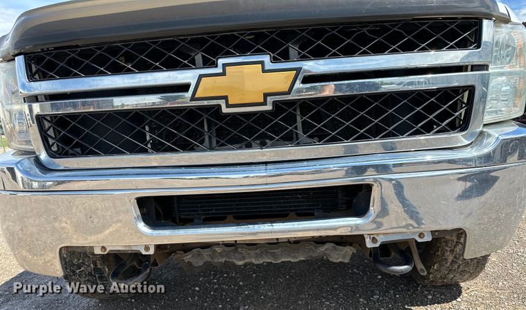 image for item NR9914 2013 Chevrolet  Silverado 2500HD Crew Cab pickup truck