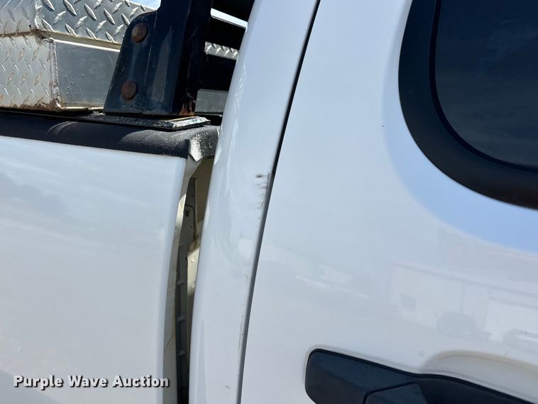 image for item NR9914 2013 Chevrolet  Silverado 2500HD Crew Cab pickup truck