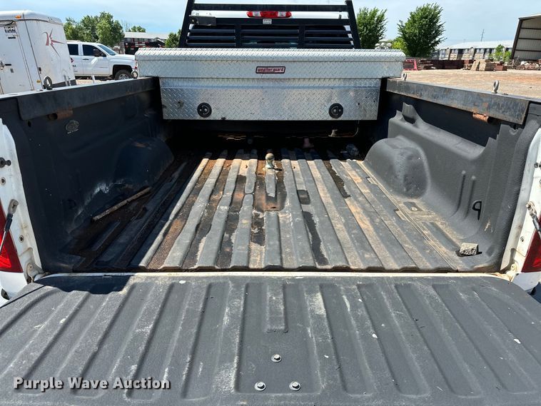 image for item NR9914 2013 Chevrolet  Silverado 2500HD Crew Cab pickup truck