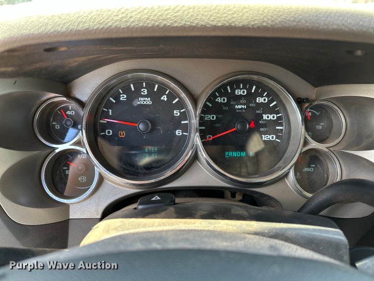 image for item NR9914 2013 Chevrolet  Silverado 2500HD Crew Cab pickup truck