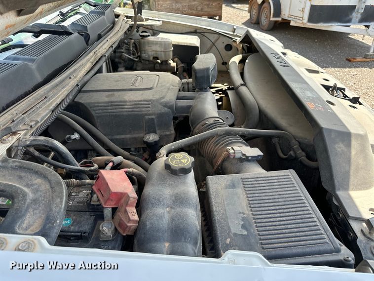 image for item NR9914 2013 Chevrolet  Silverado 2500HD Crew Cab pickup truck