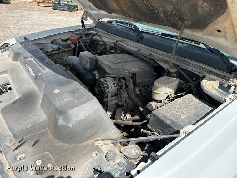 image for item NR9914 2013 Chevrolet  Silverado 2500HD Crew Cab pickup truck