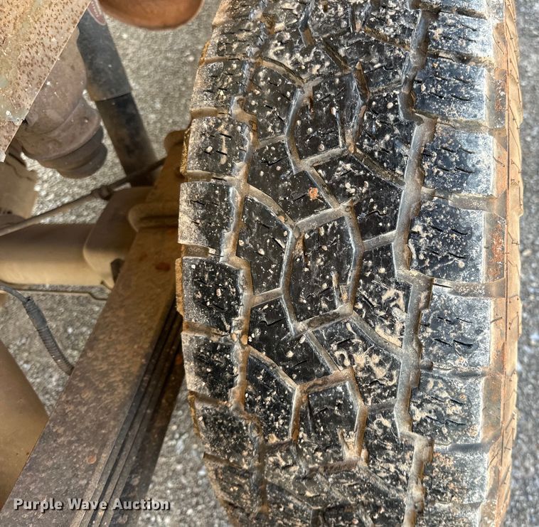 image for item NR9914 2013 Chevrolet  Silverado 2500HD Crew Cab pickup truck