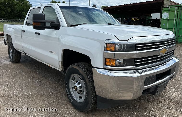 image for item NR9916 2018 Chevrolet  Silverado 2500HD Crew Cab pickup truck