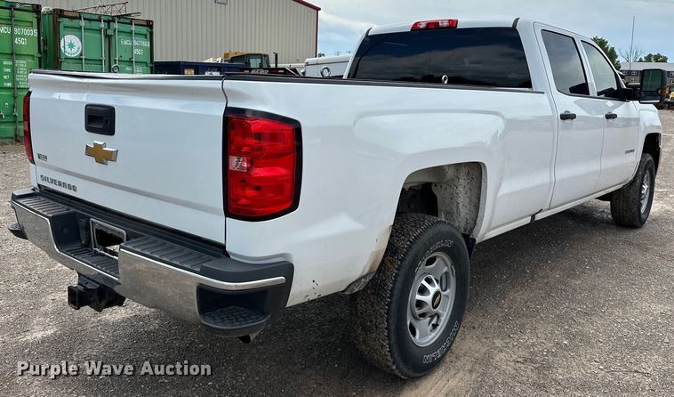 image for item NR9916 2018 Chevrolet  Silverado 2500HD Crew Cab pickup truck